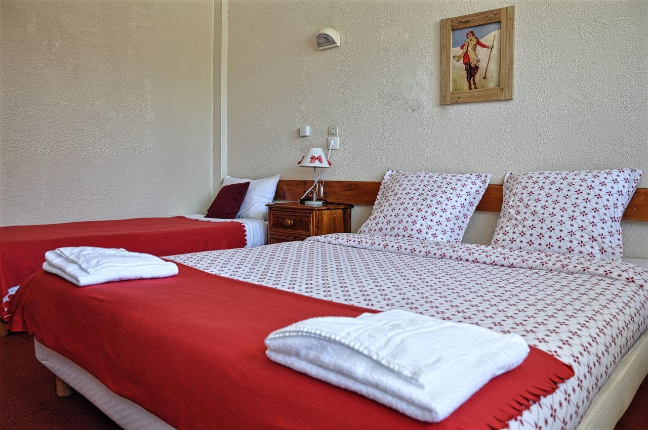 Hotel Le Provencal لو دوز آلب المظهر الخارجي الصورة