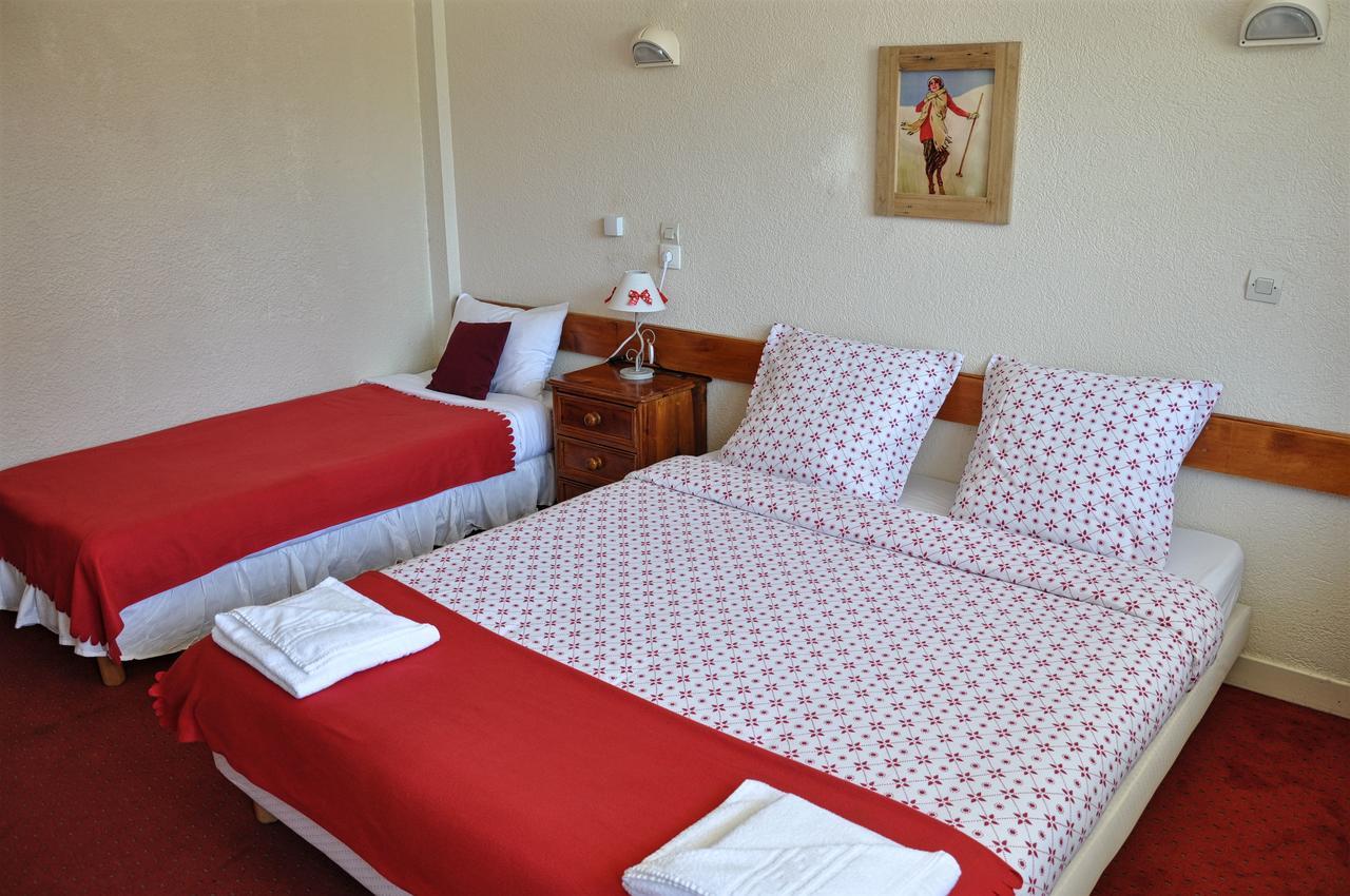 Hotel Le Provencal لو دوز آلب المظهر الخارجي الصورة