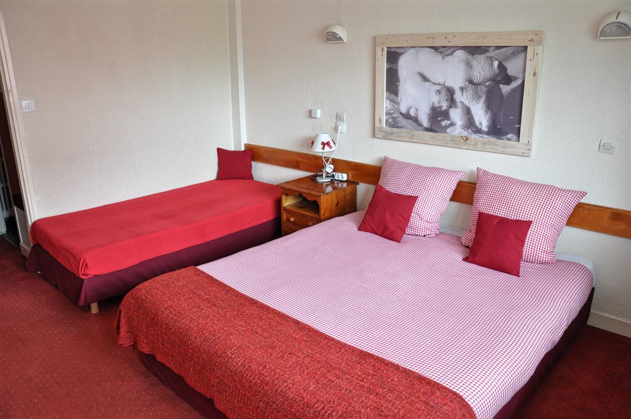Hotel Le Provencal لو دوز آلب المظهر الخارجي الصورة