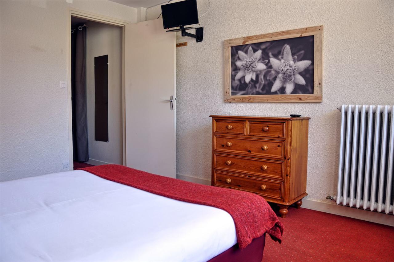 Hotel Le Provencal لو دوز آلب المظهر الخارجي الصورة